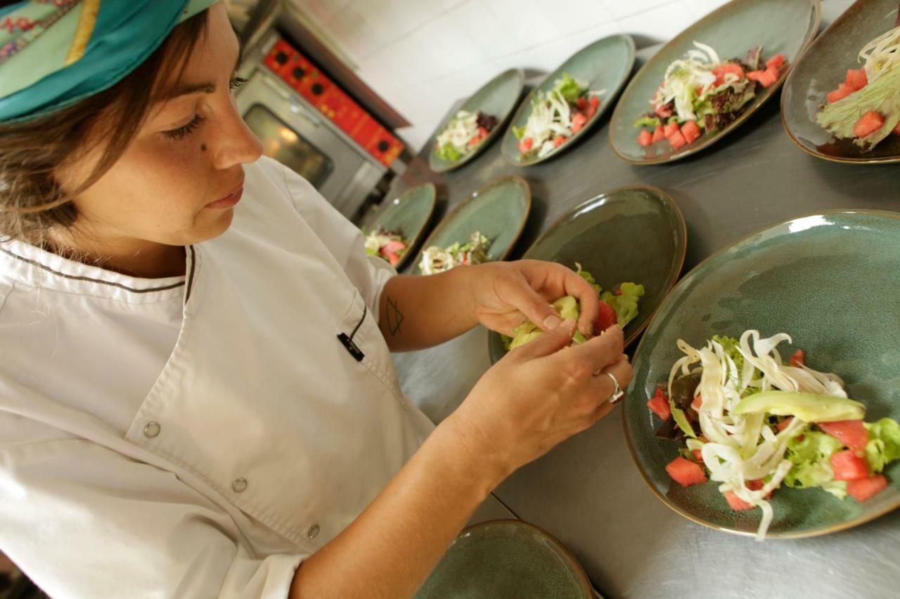 La Campagne St Lazare - Restaurant Chambres D'Hotes Piscine & Spa Forcalquier Ngoại thất bức ảnh